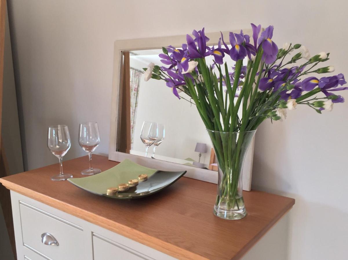 Slades Farm Bed and Breakfast Edington  Exteriör bild
