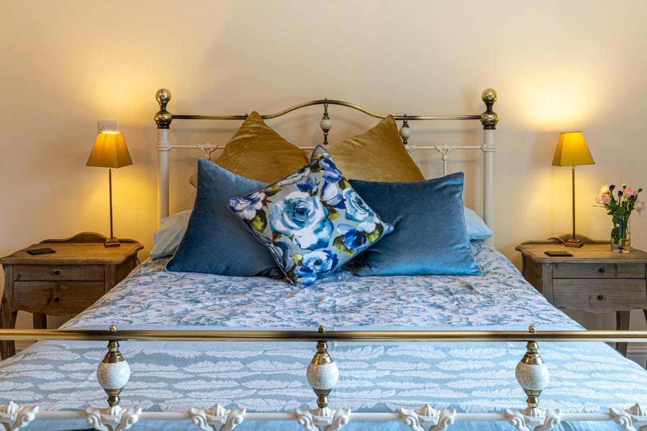 Slades Farm Bed and Breakfast Edington  Exteriör bild